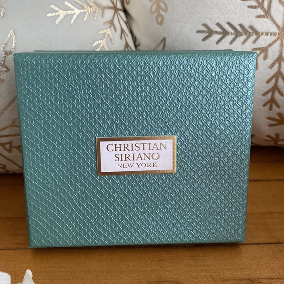 Christian Siriano Pavé-Style Hoop Earrings, Gold & Cubic Zirconia - Picture 9 of 14